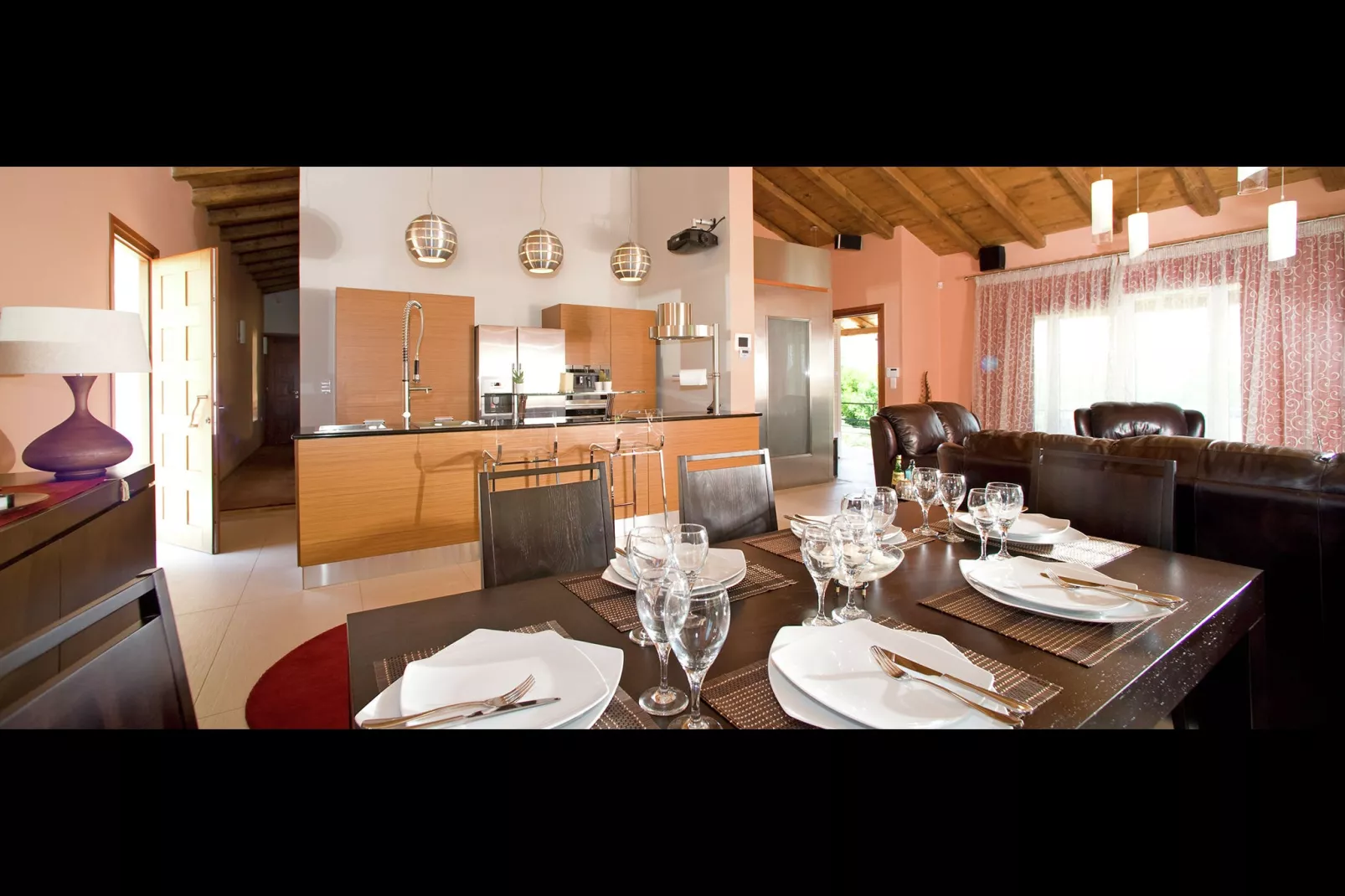 Villa Exclusive-Dining room