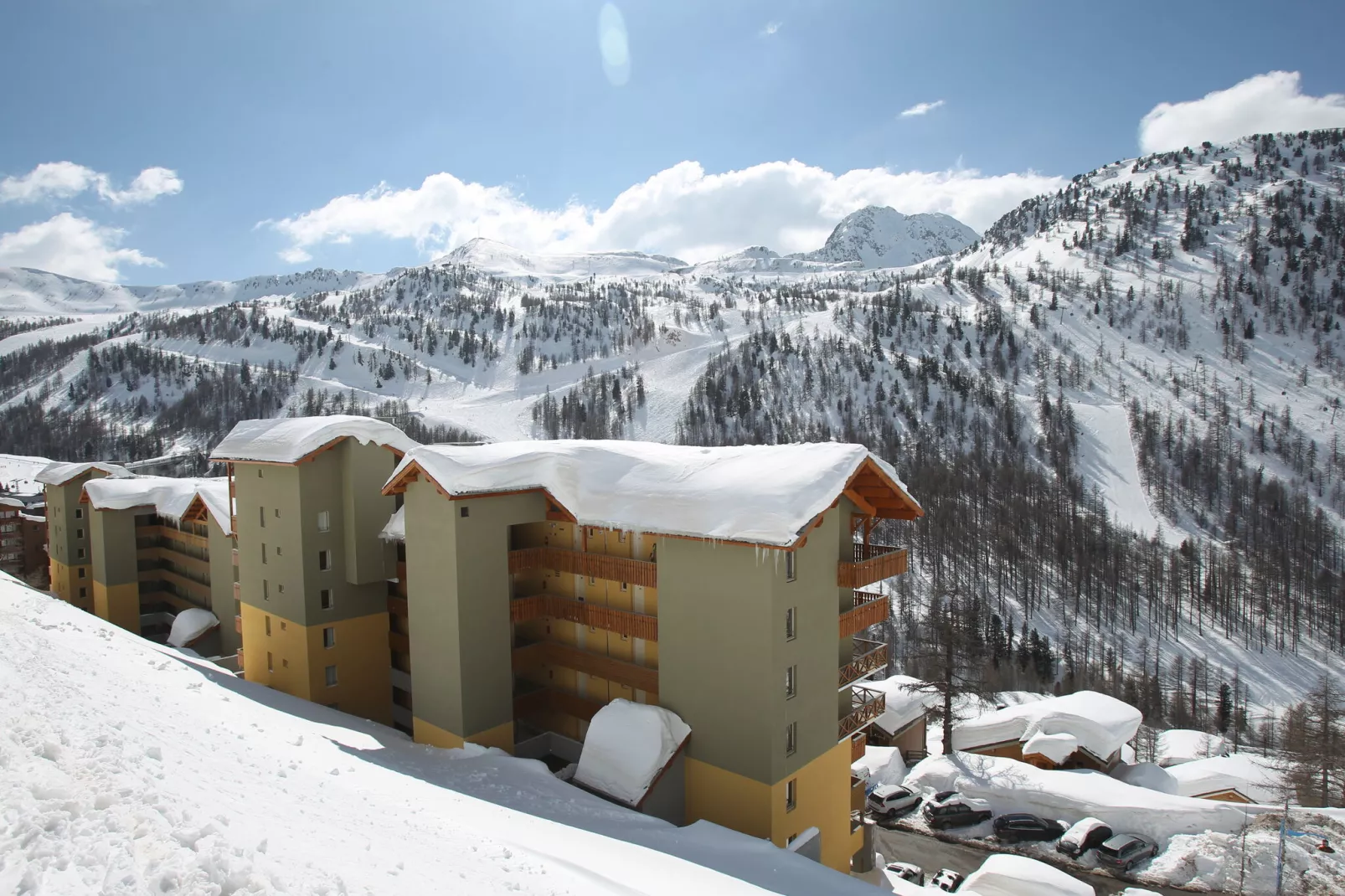 Les Terrasses d'Isola 1-Exterior winter