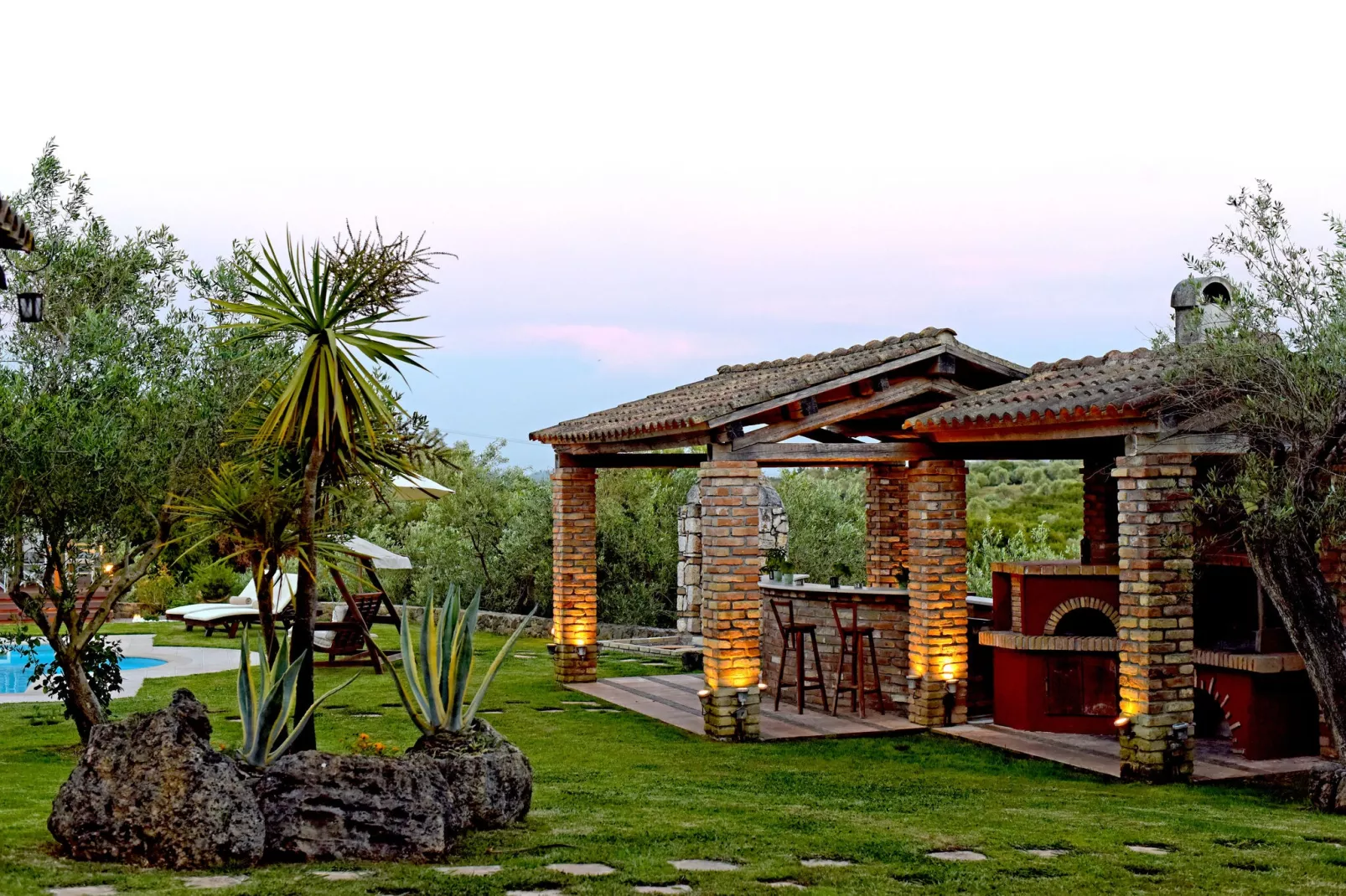Villa Exclusive-Gardens summer
