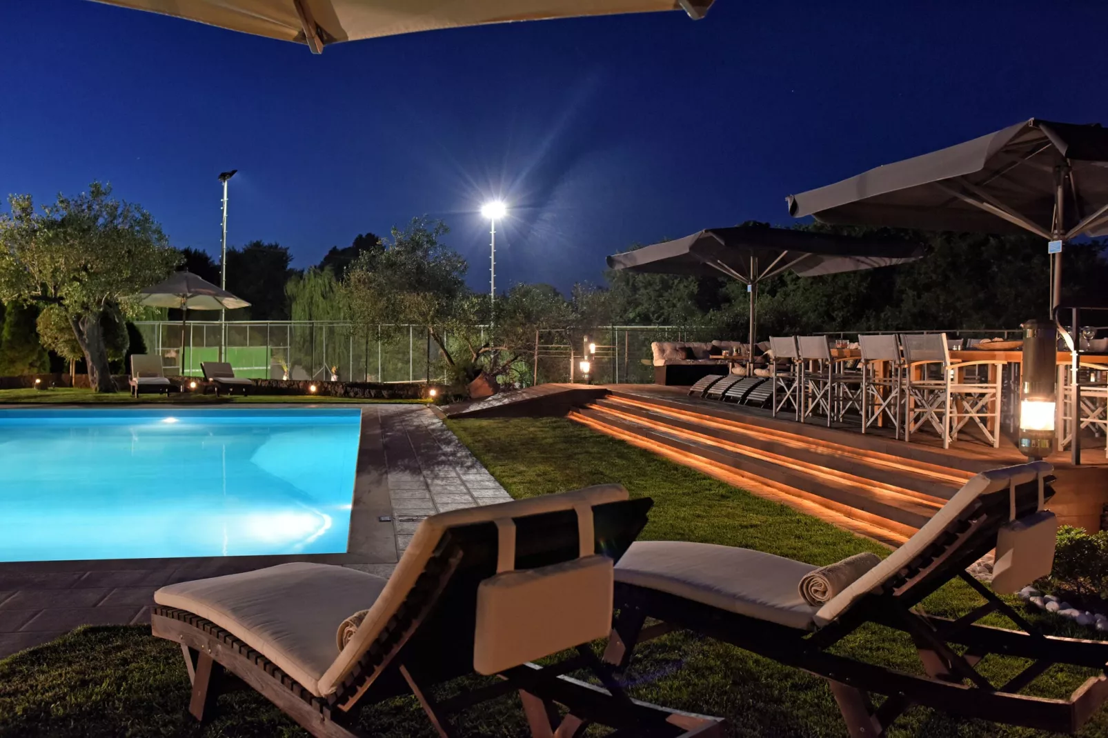 Villa Exclusive-Gardens summer