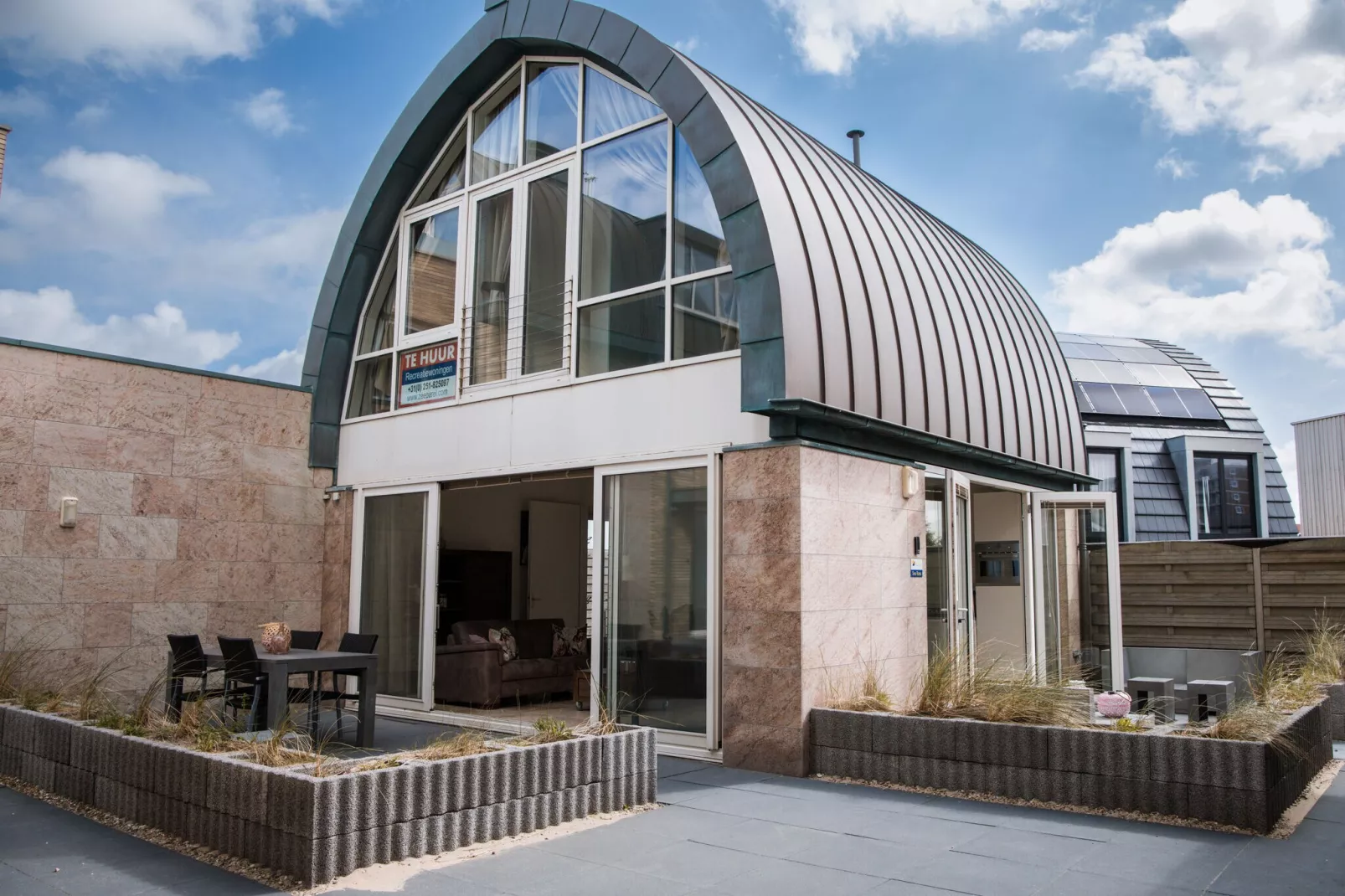 De ZeeParel Sea Life-Exterior summer