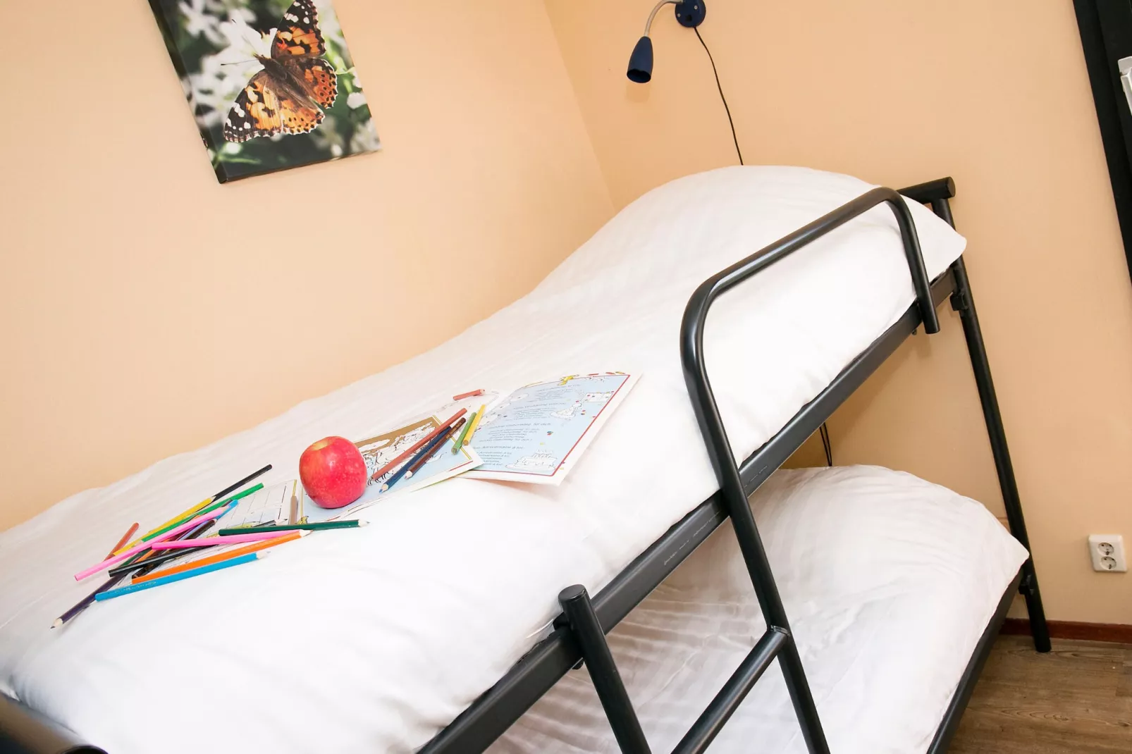 Comfort bungalow – max 4 personen – Nummer 84-Schlafzimmer