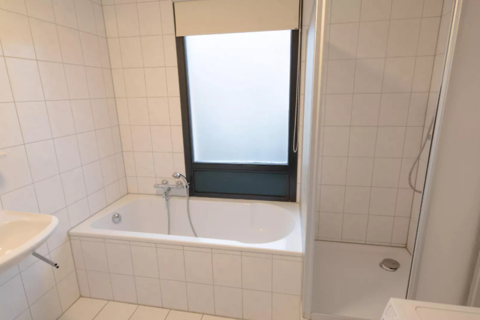 Premium bungalow – max 4 personen – nummer 78-Bathroom