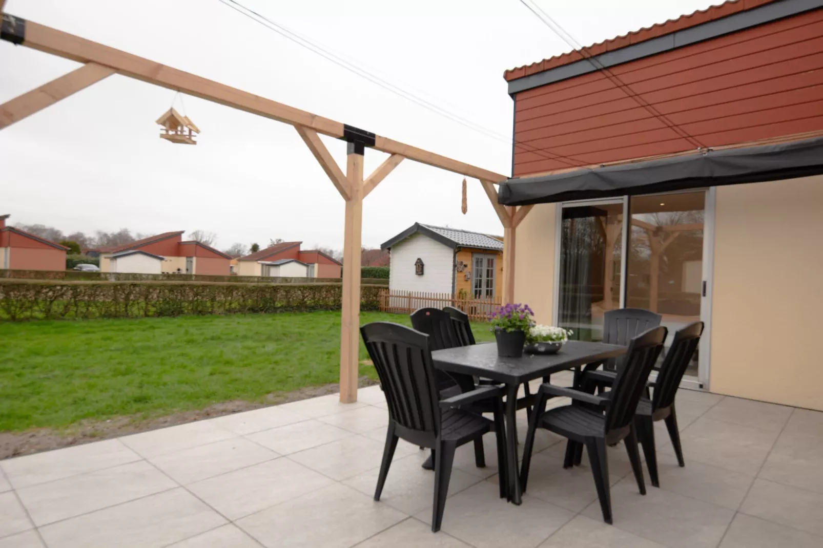 Luxe bungalow – Max 6 personen – Nummer 53-Terrace balcony