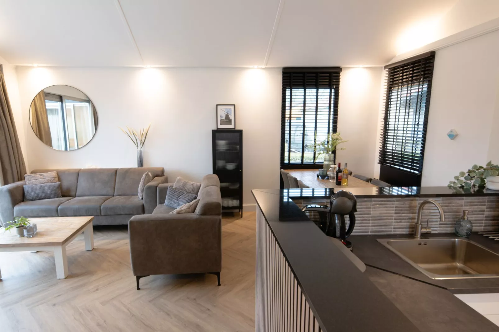 Luxe bungalow – Max 6 personen – Nummer 53-Living room