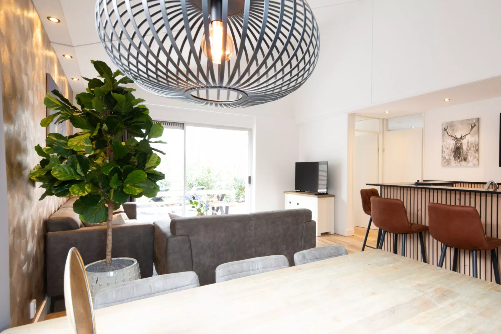 6 pers Welness huis 85-Dining room