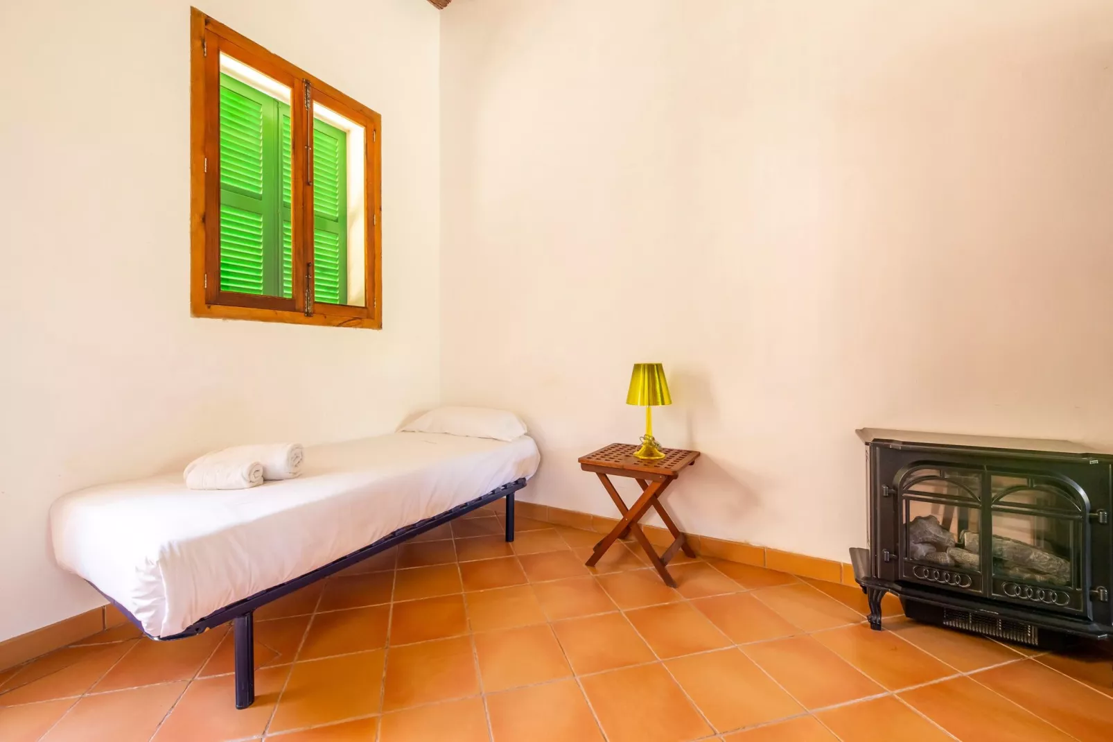 Gallinero-Bedroom