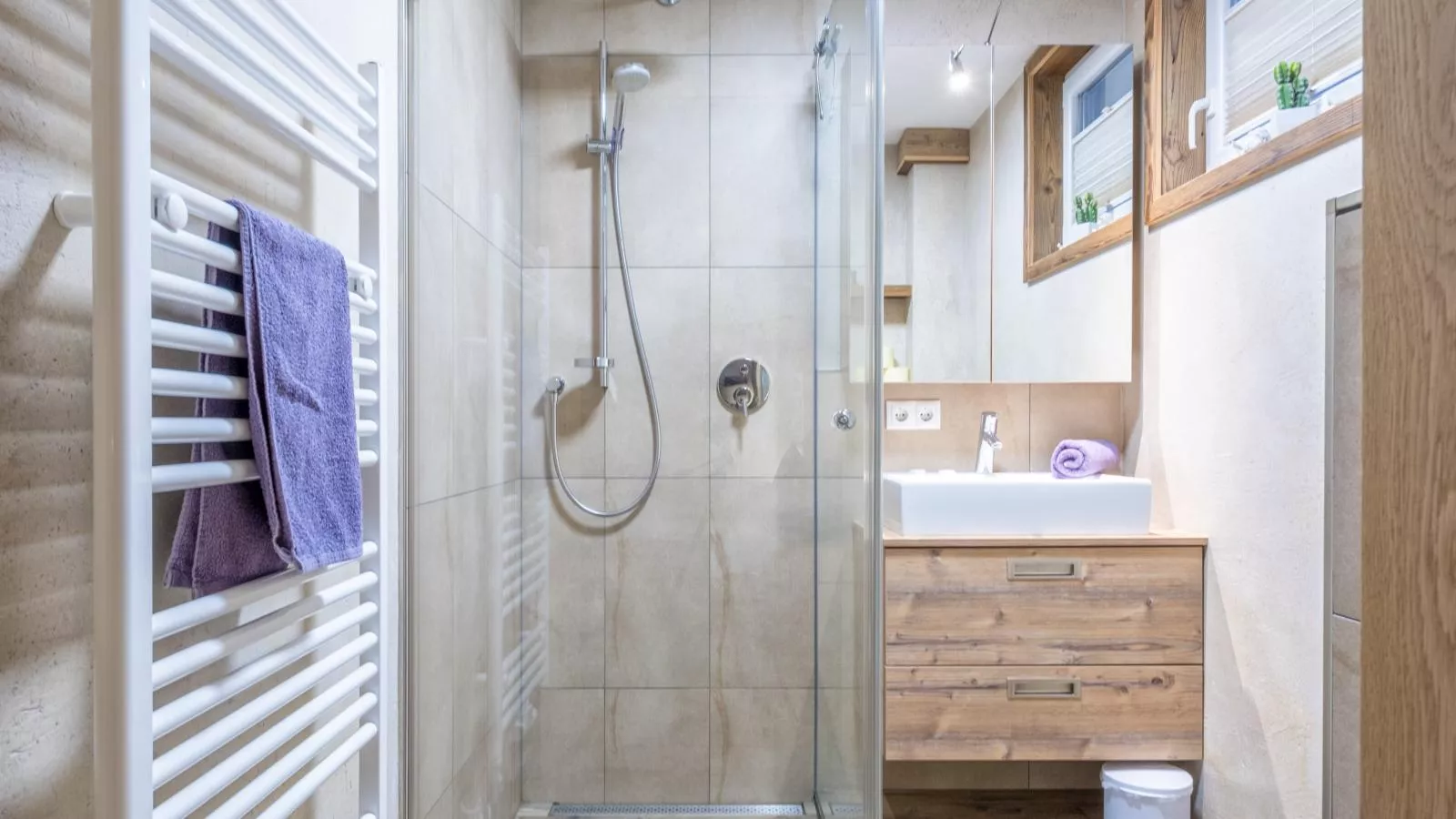Am Waldrand-Bathroom