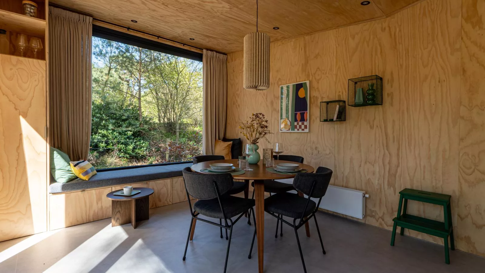 Mos-Esszimmer