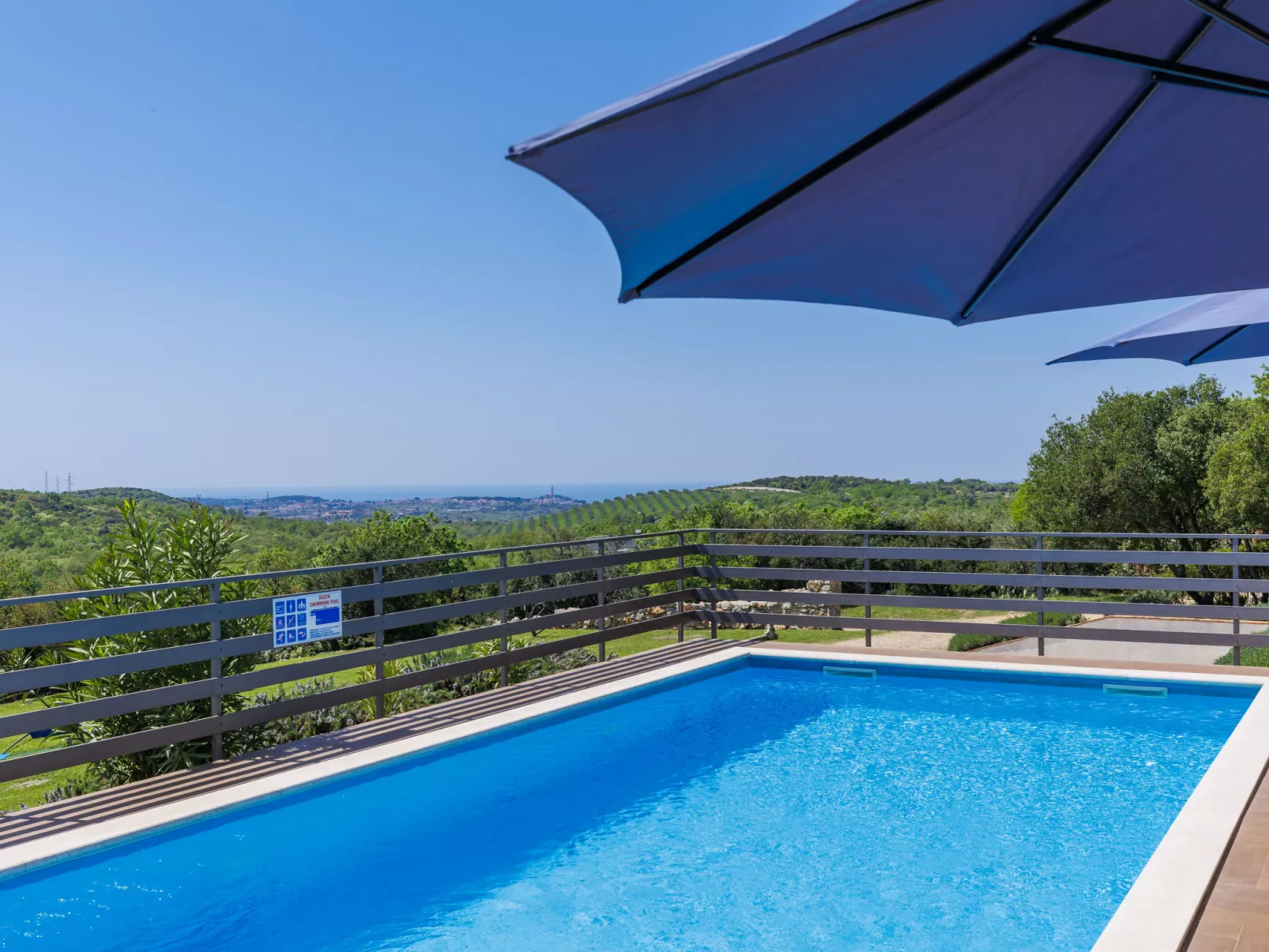 Villa Selagodi-Outside