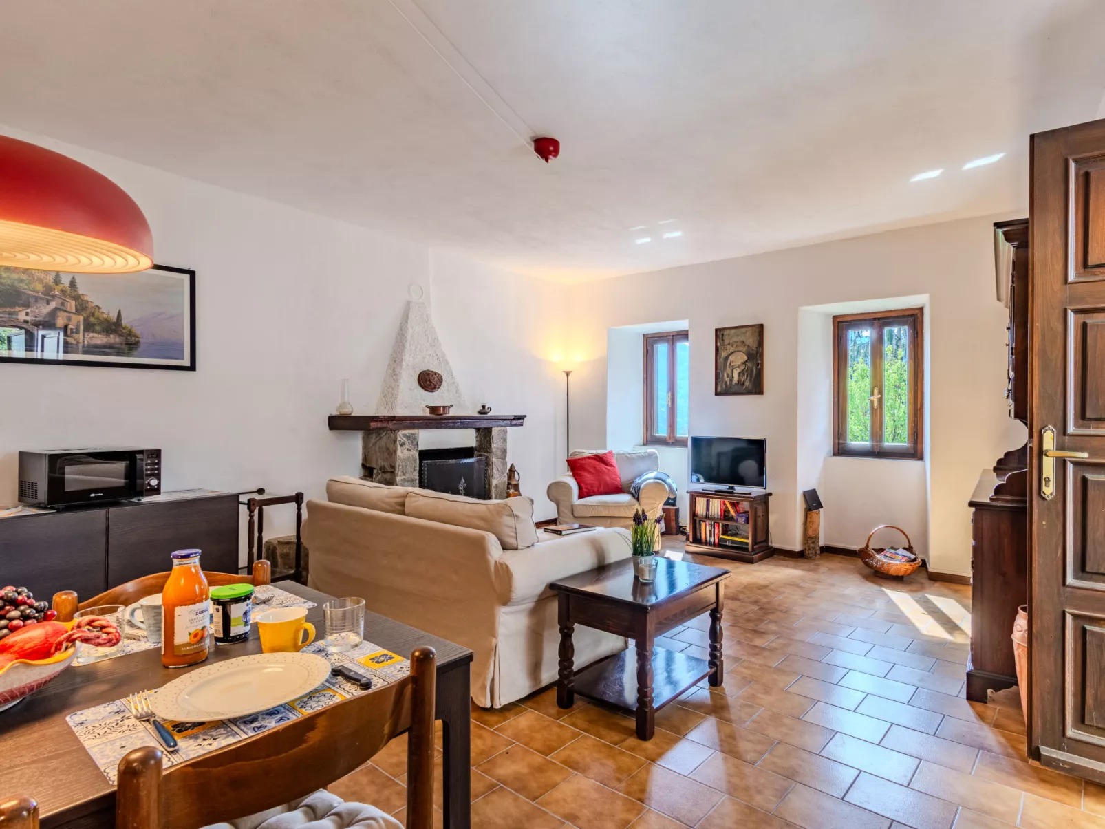 Casa Sul Torrente-Inside