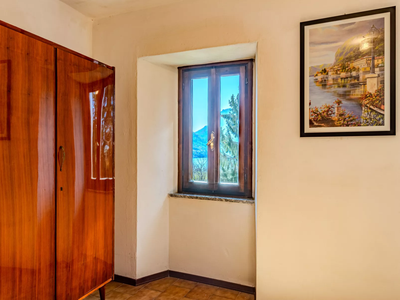 Casa Sul Torrente-Inside