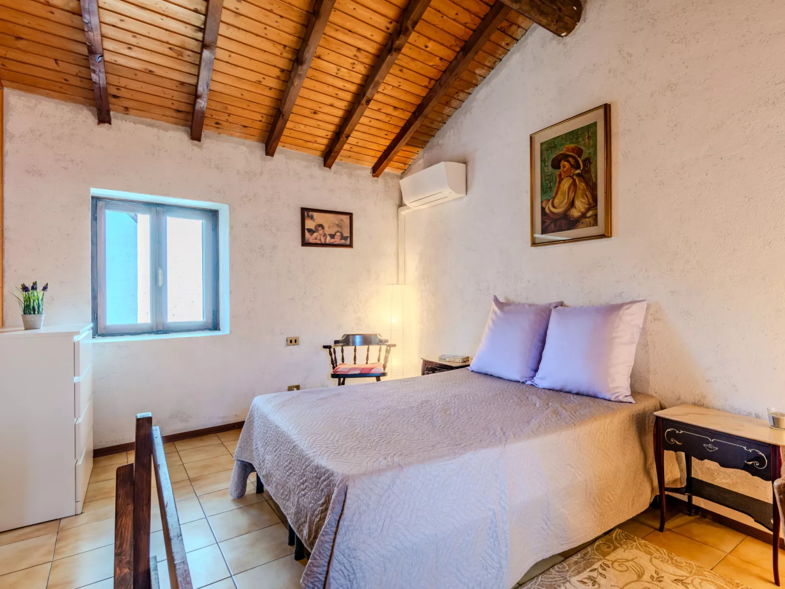 Casa Sul Torrente-Inside