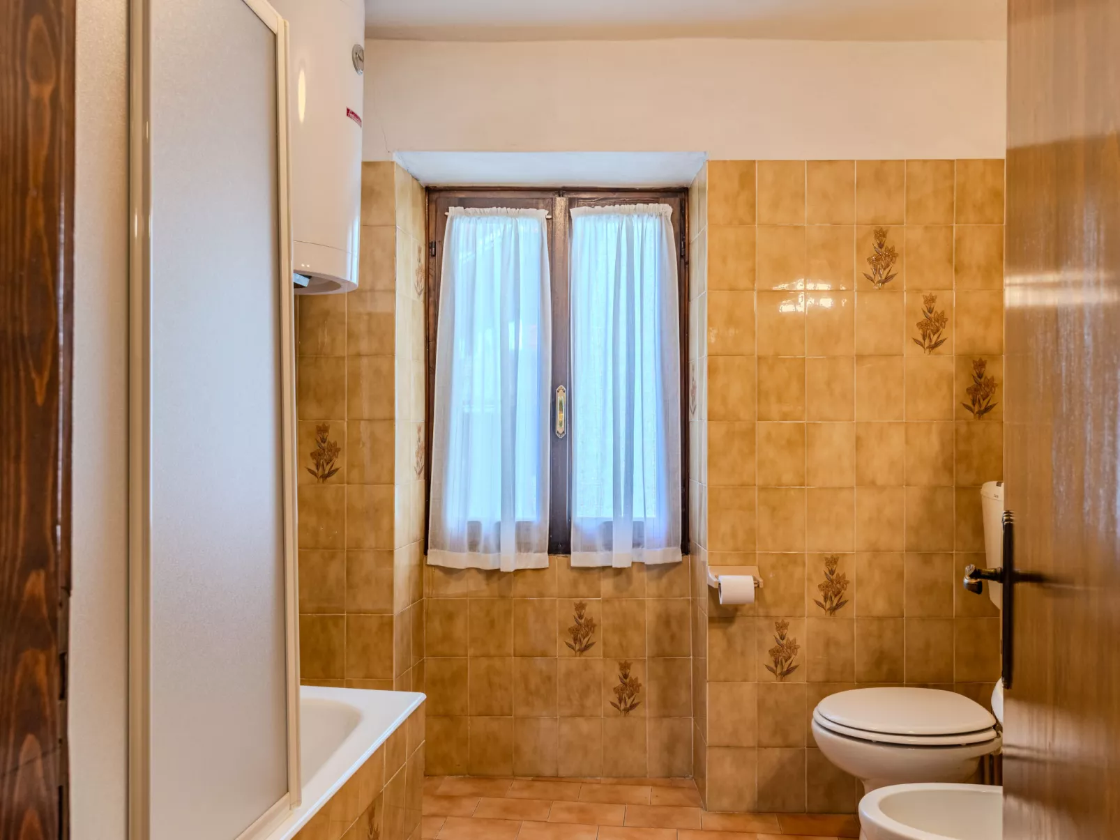 Casa Sul Torrente-Inside