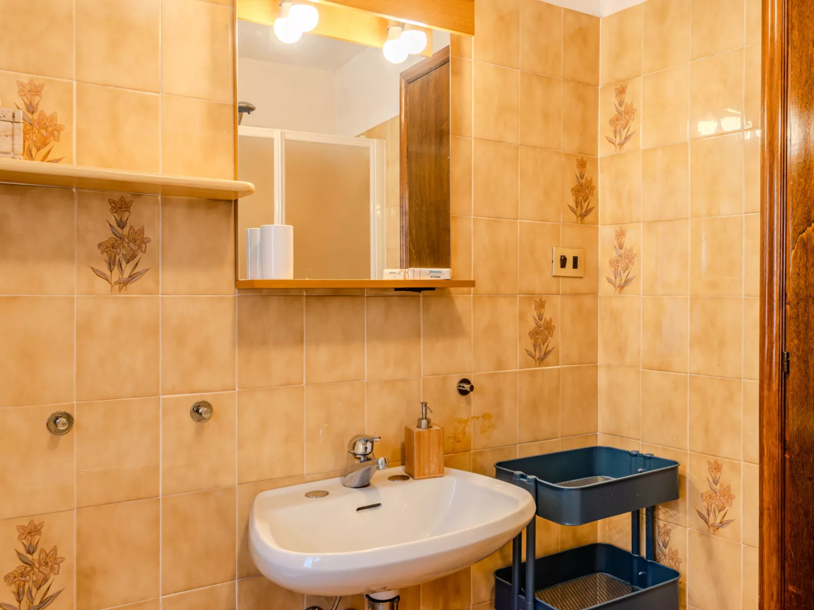 Casa Sul Torrente-Inside
