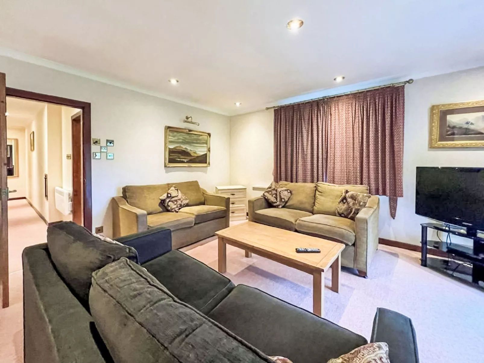 Glen View-Inside