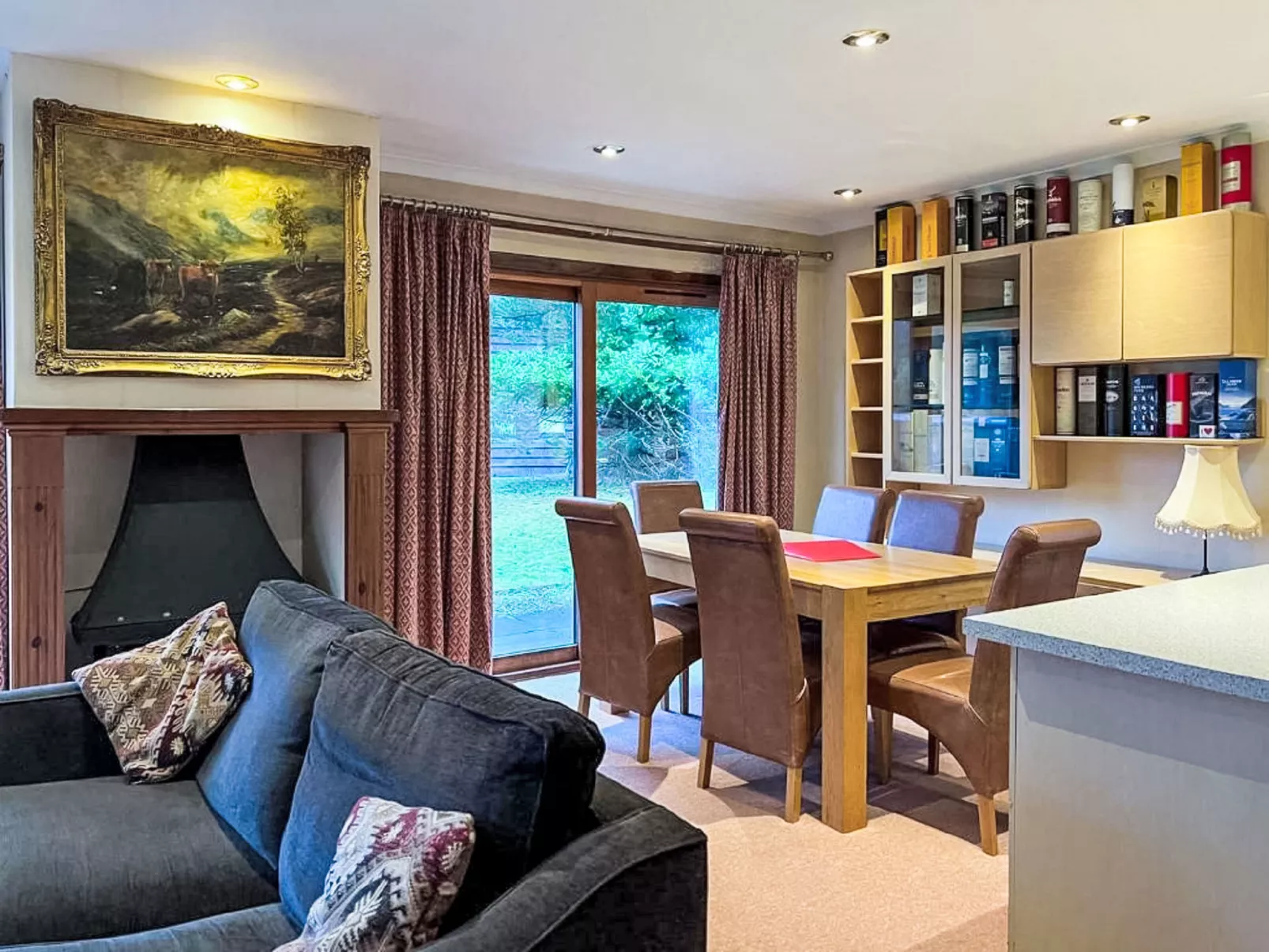 Glen View-Inside