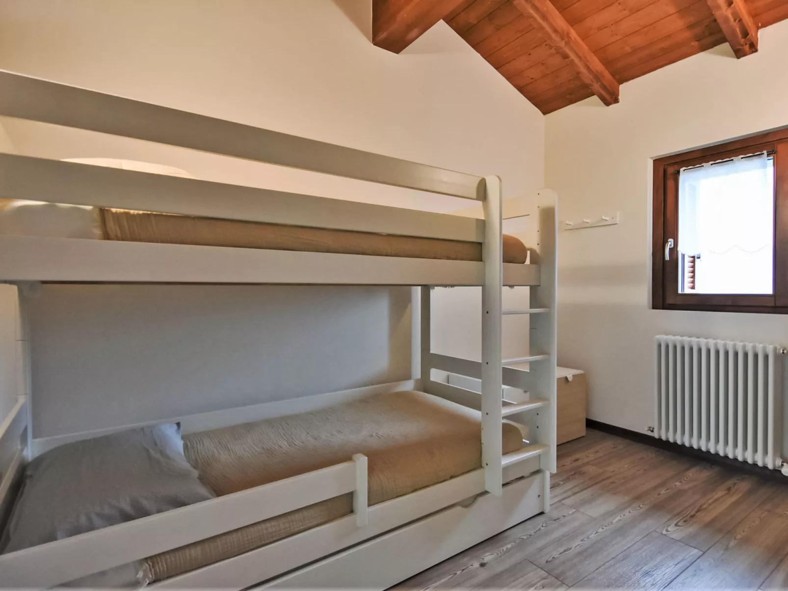 La Quiete Mountain Home-Inside