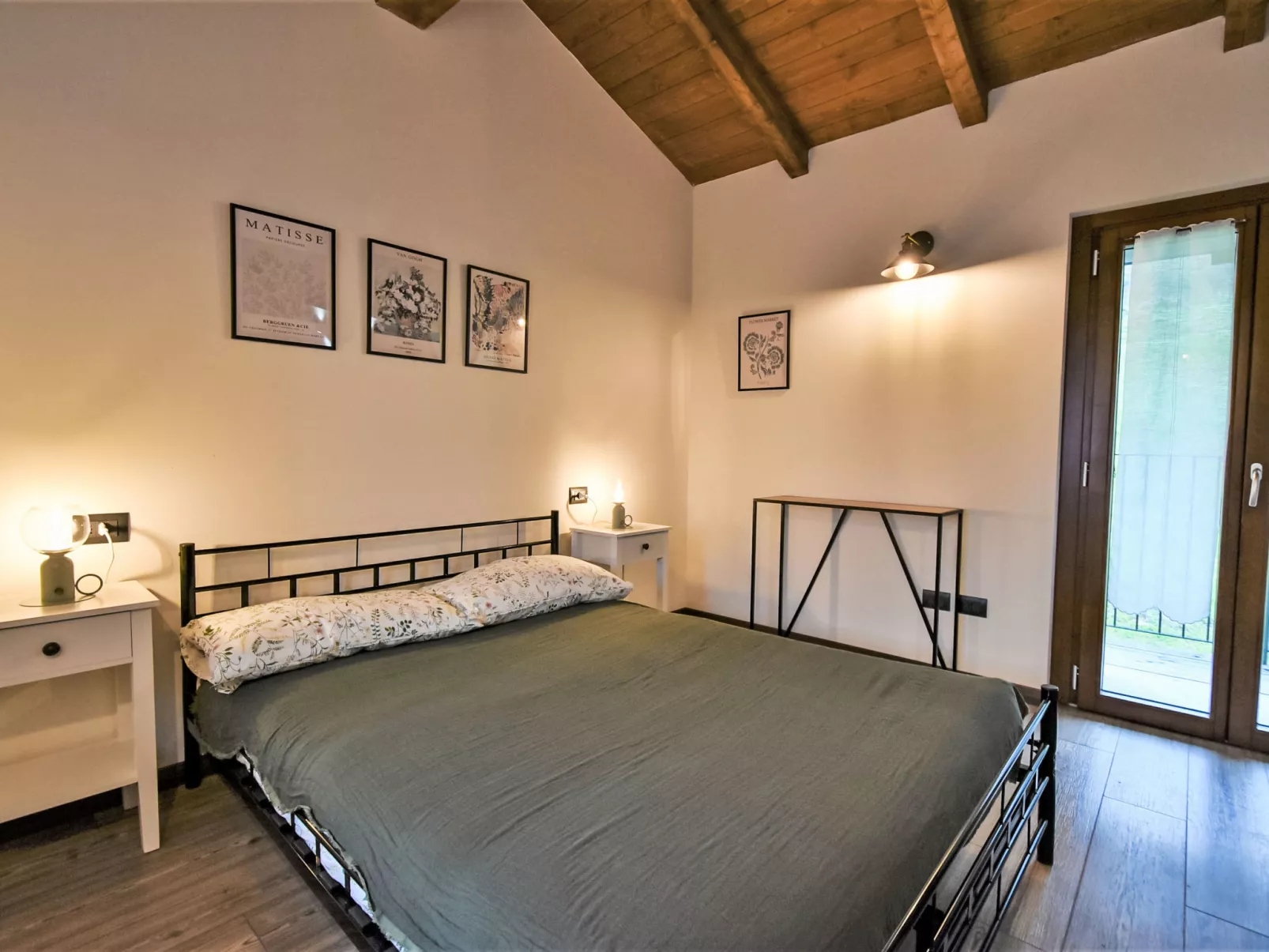 La Quiete Mountain Home-Inside