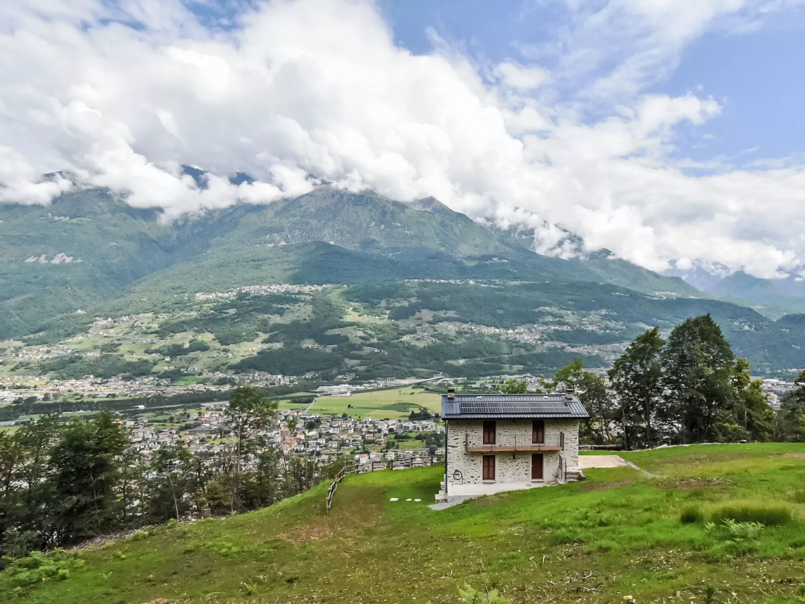 La Quiete Mountain Home-Outside