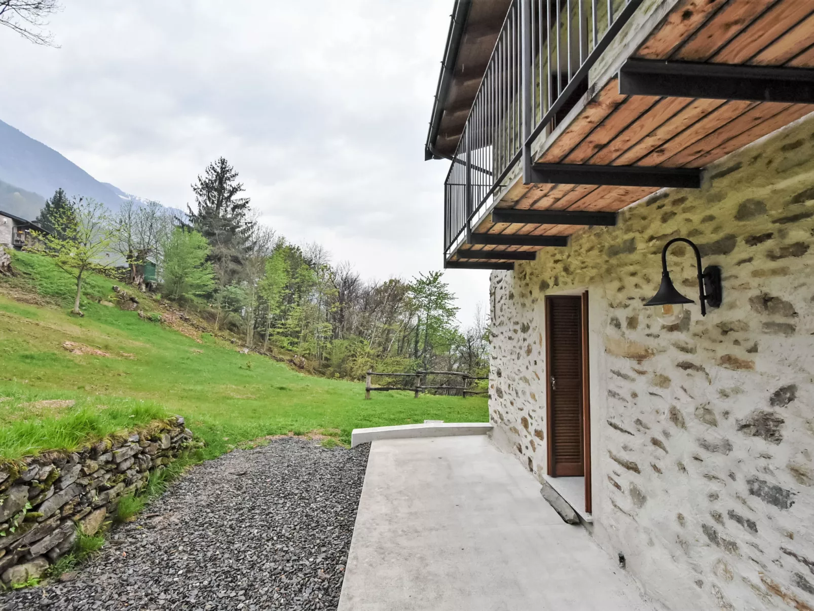 La Quiete Mountain Home-Outside