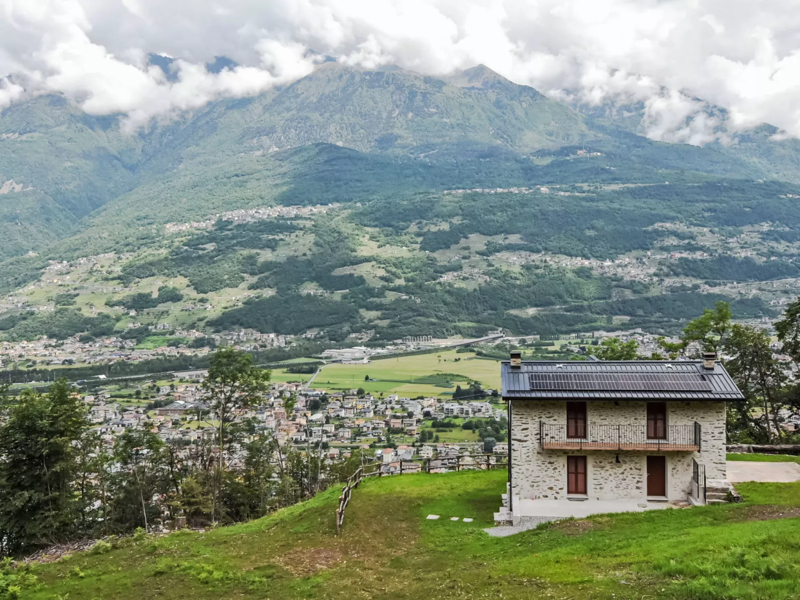 La Quiete Mountain Home-Outside