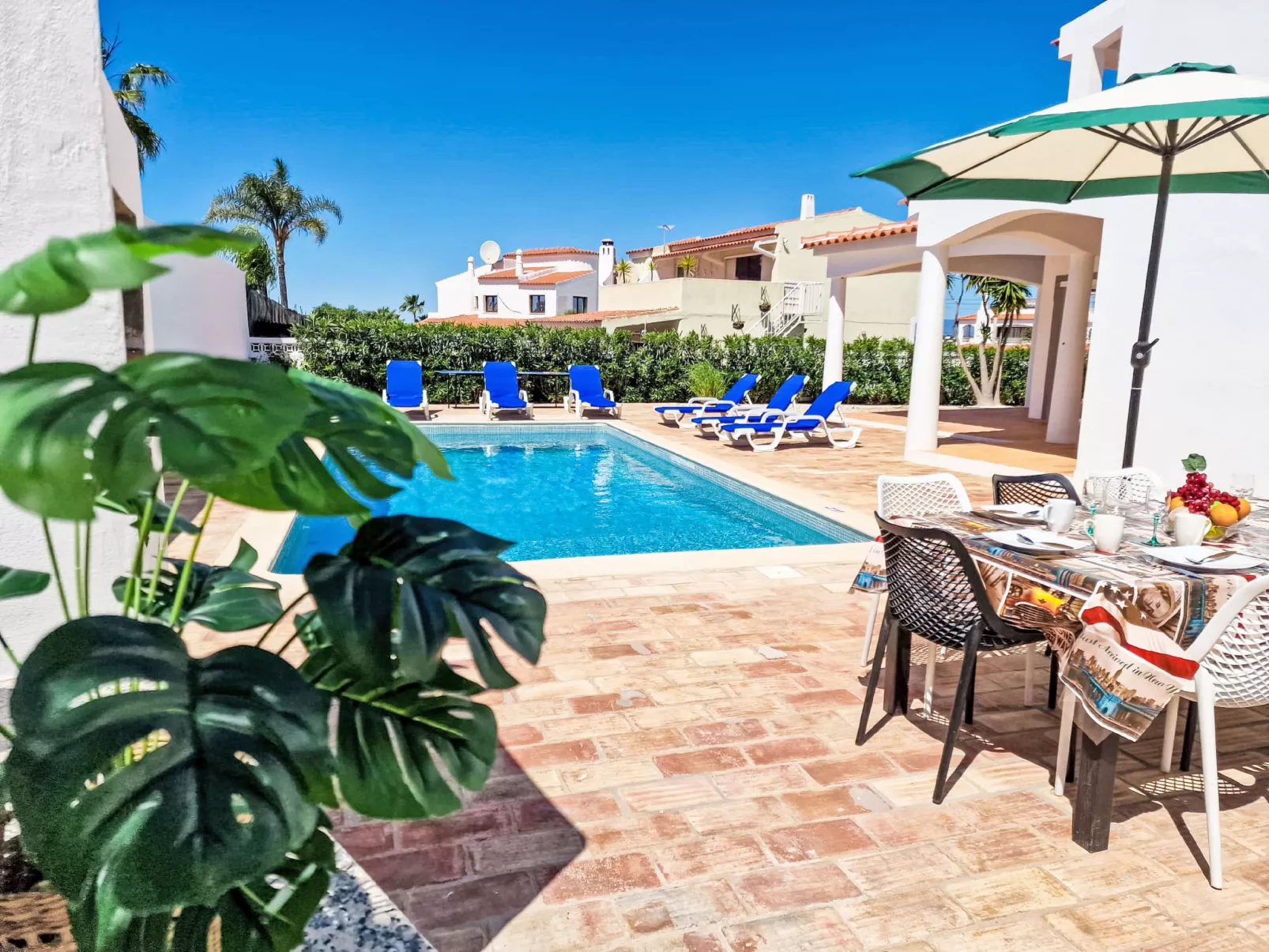 Villa dos Sonhos-Outside