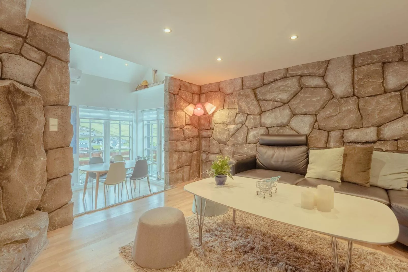 Luxury Retreat in Sandavagur - By Traum Ferienwohnungen-Indoor