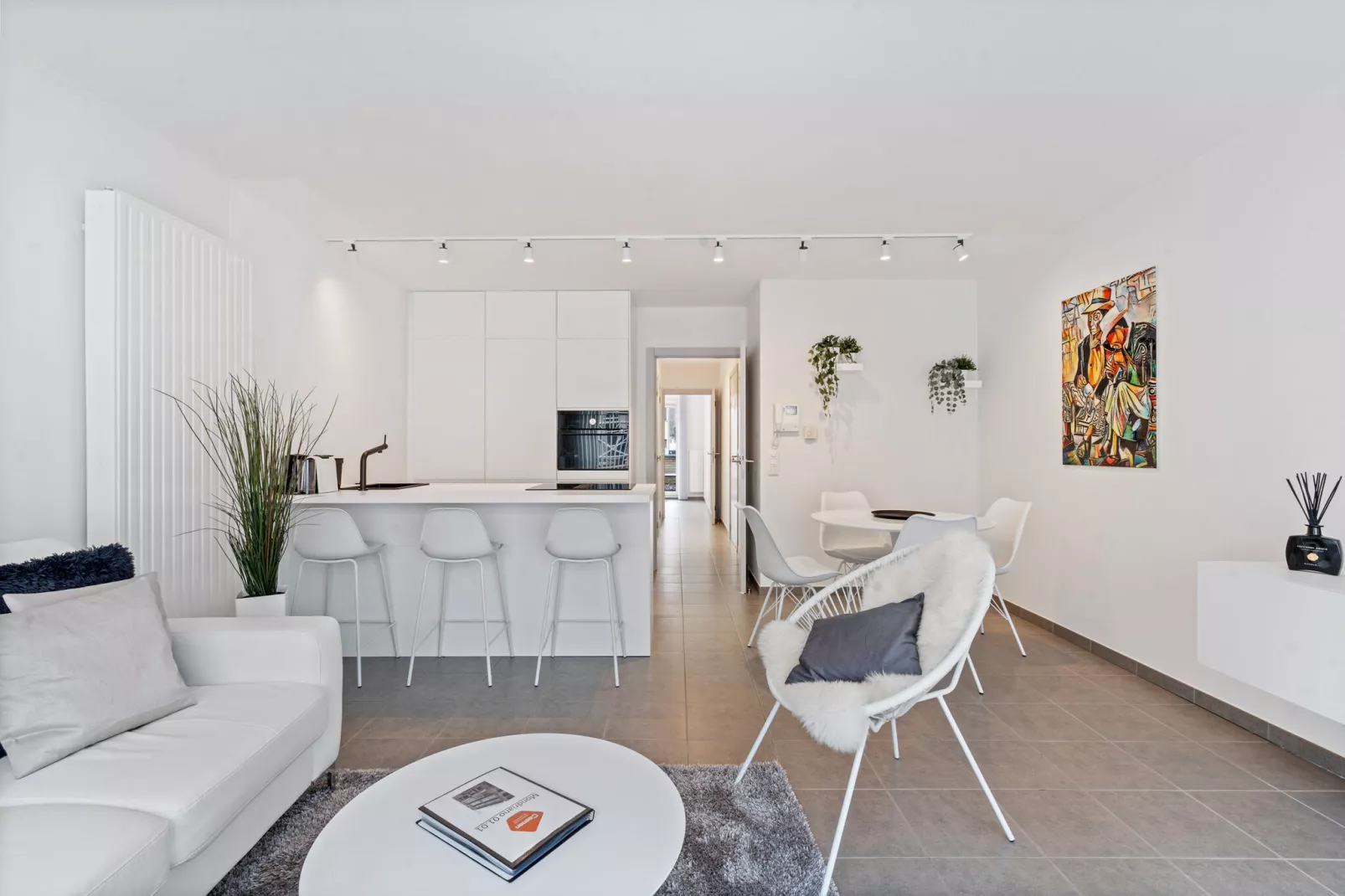 Mondriano 01.01-Dining room