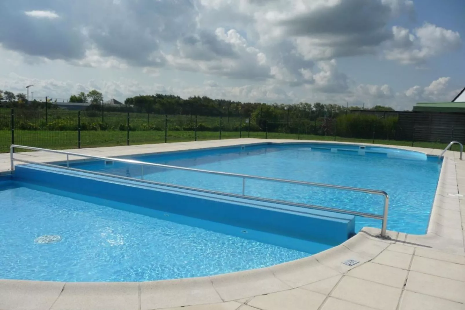 NWD114-Pool