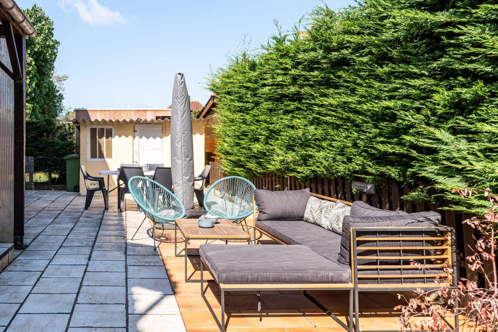 Montana-Terrace balcony