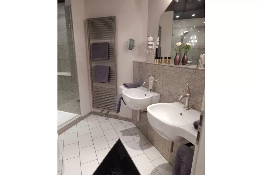 103079-Bathroom