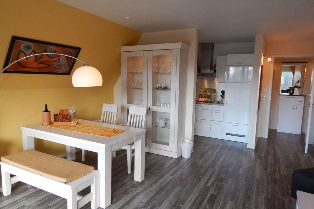 103081-Dining room