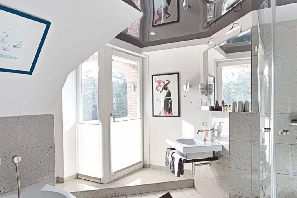 82169-Badezimmer