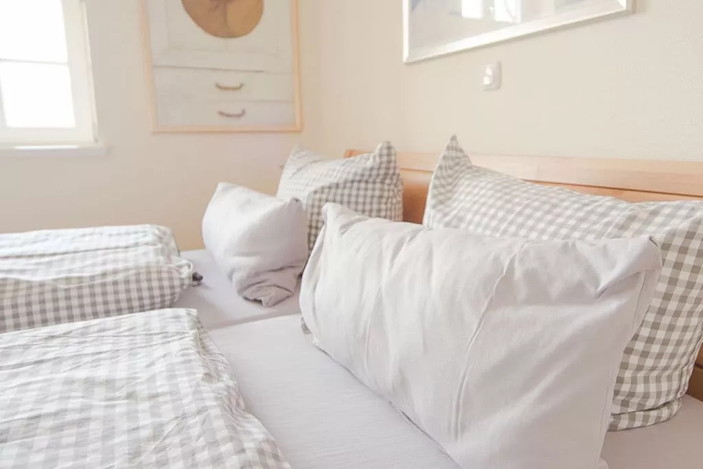 82169-Schlafzimmer