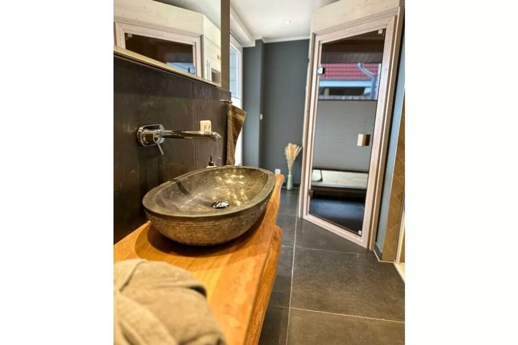 411403-Bathroom