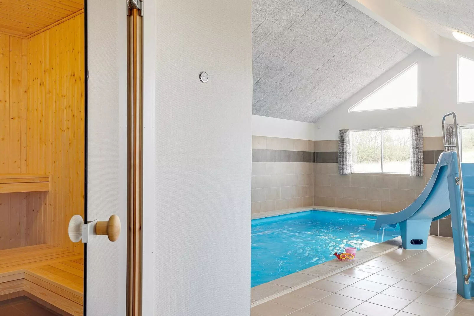 Maison de vacances pour 26 a Grenaa