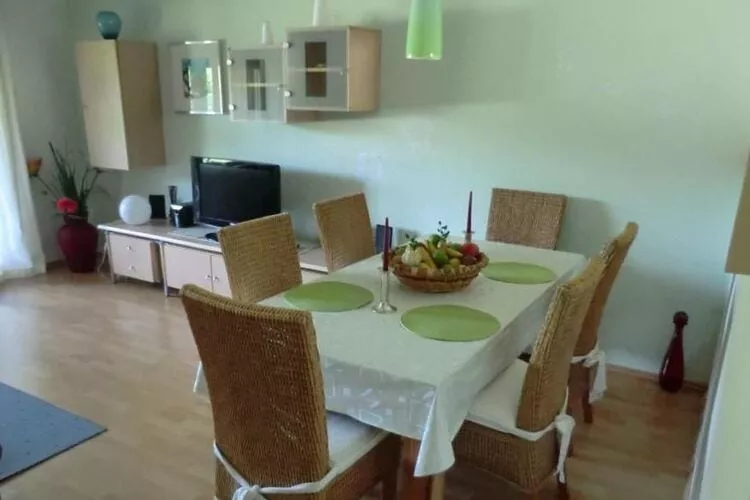 Fewo an der Seilbahn-Living room