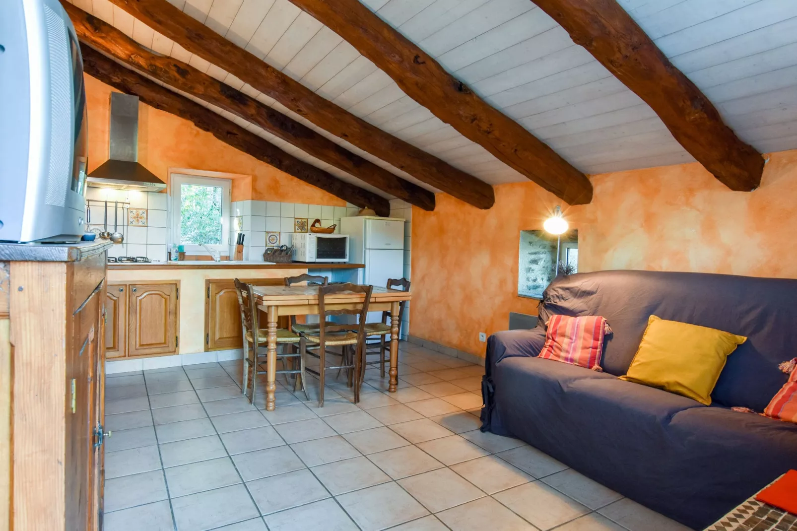 Maison pour 3 personnes à la campagne-Living room