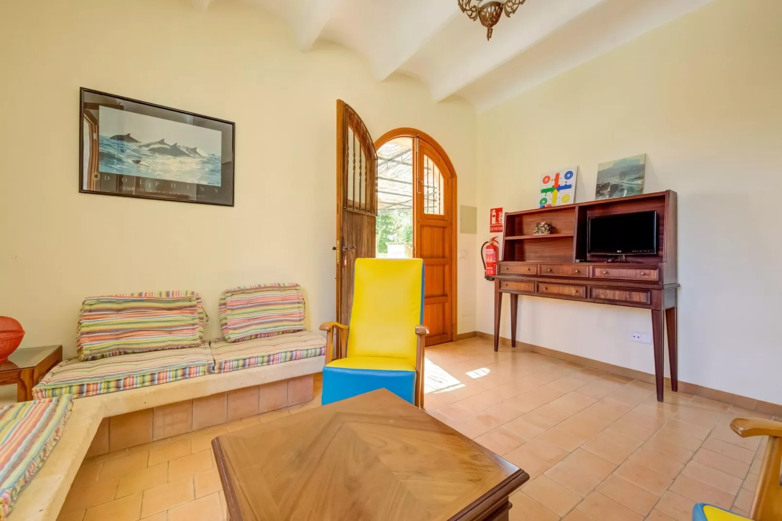 Casa del Pagès-Living room