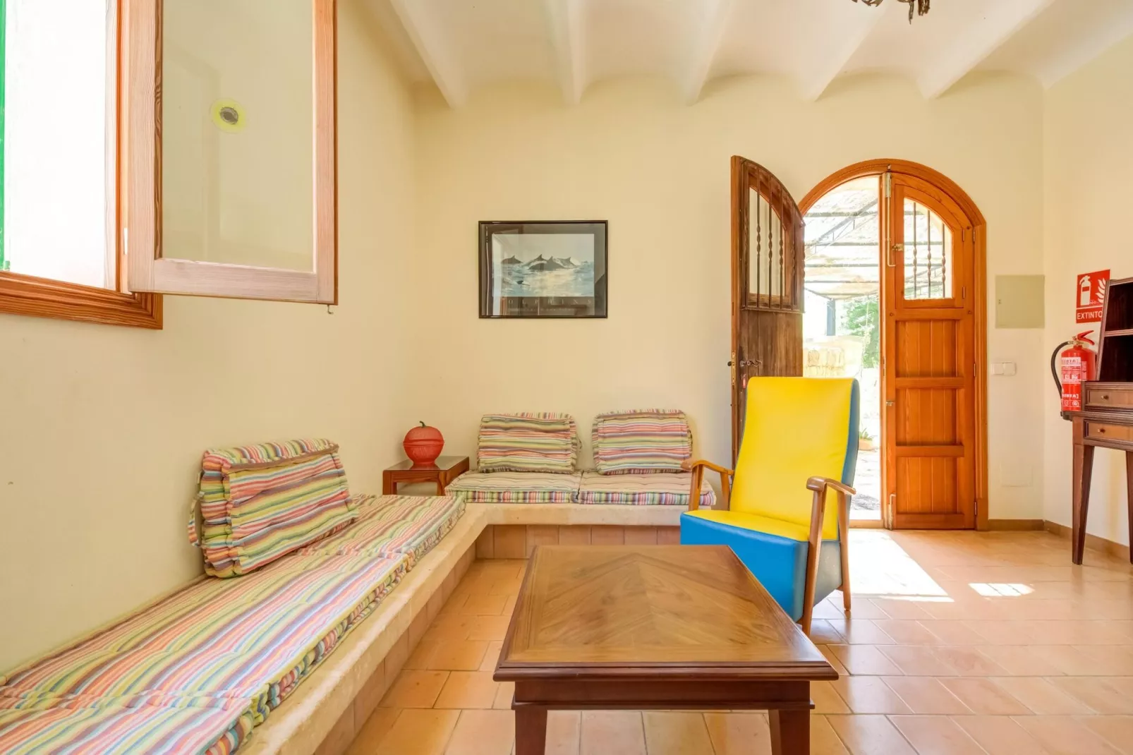 Casa del Pagès-Living room