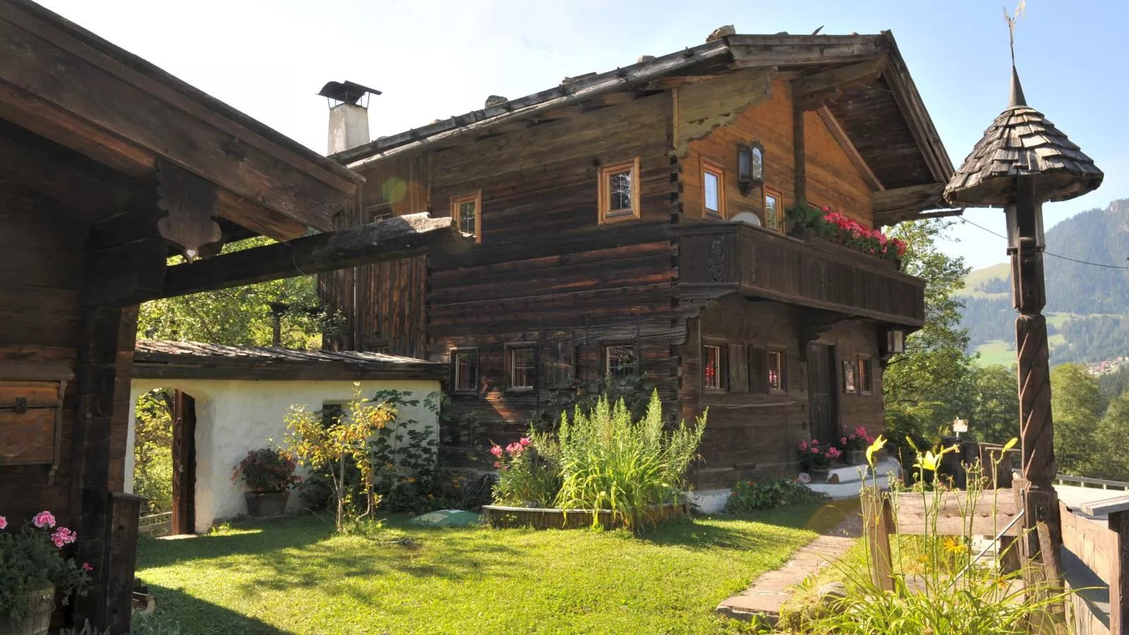 Kupferhäusel und Zinnhäusel-Exterior summer