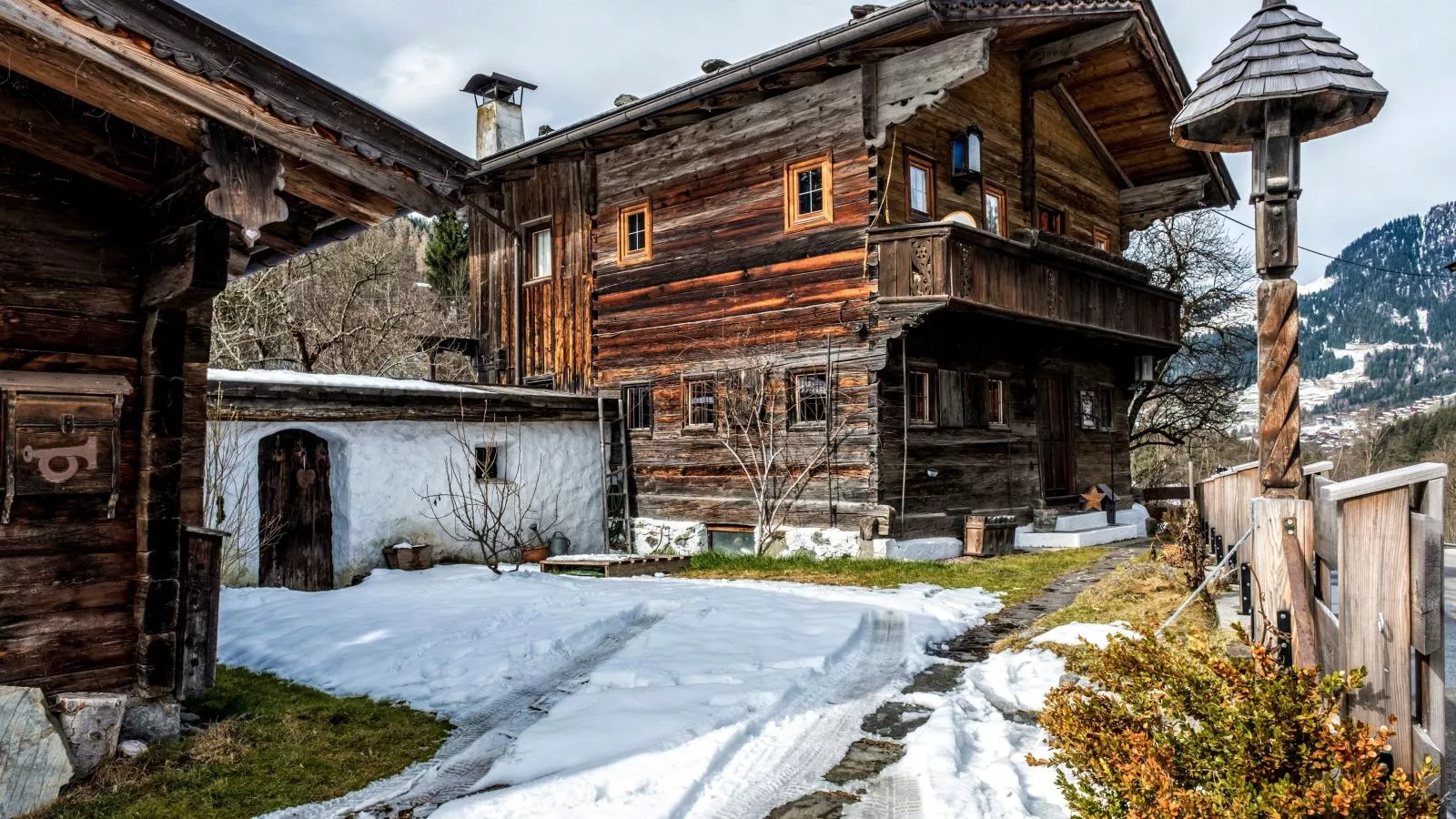 Kupferhäusel und Zinnhäusel-Exterior winter