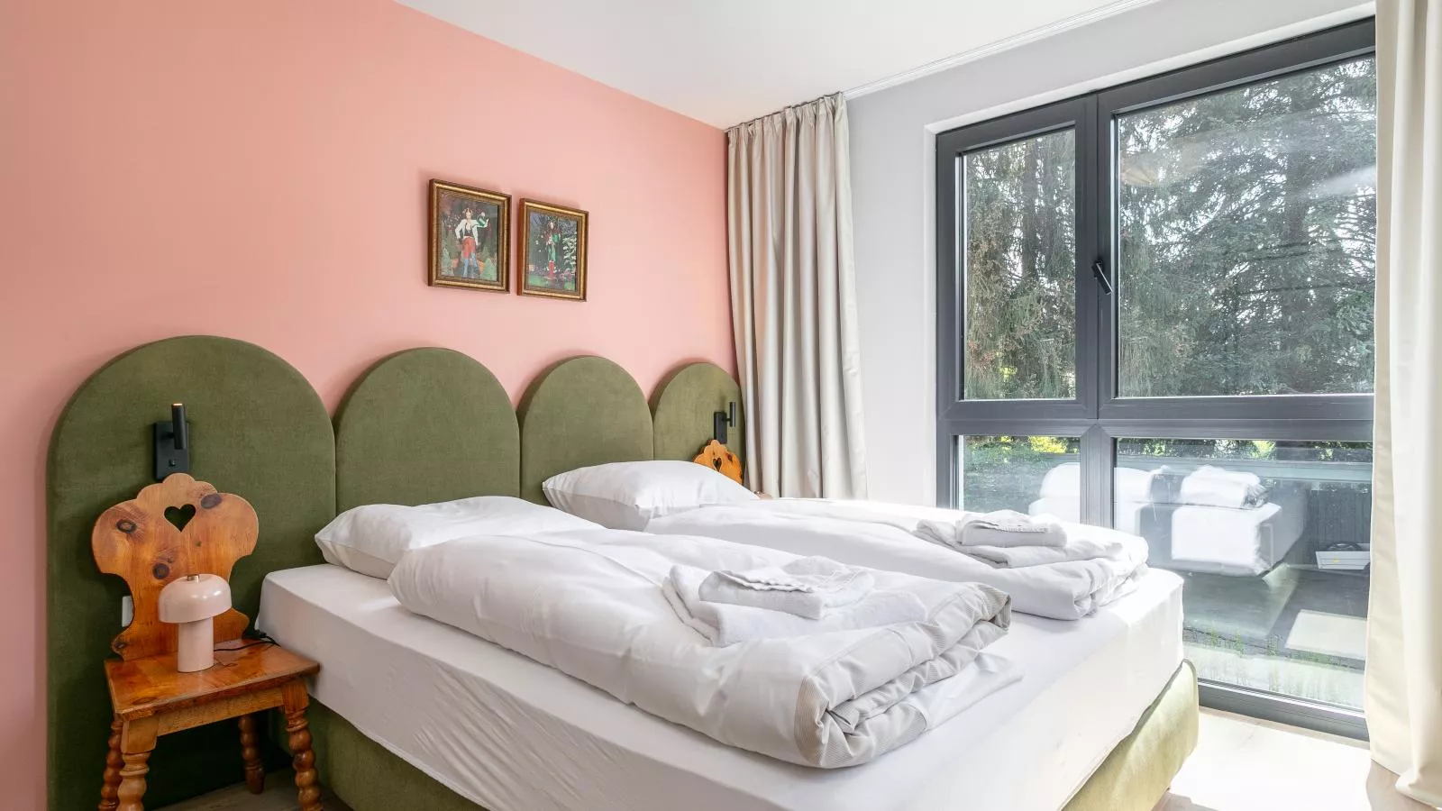 Lukasfeld 9 Top Sepp-Bedroom