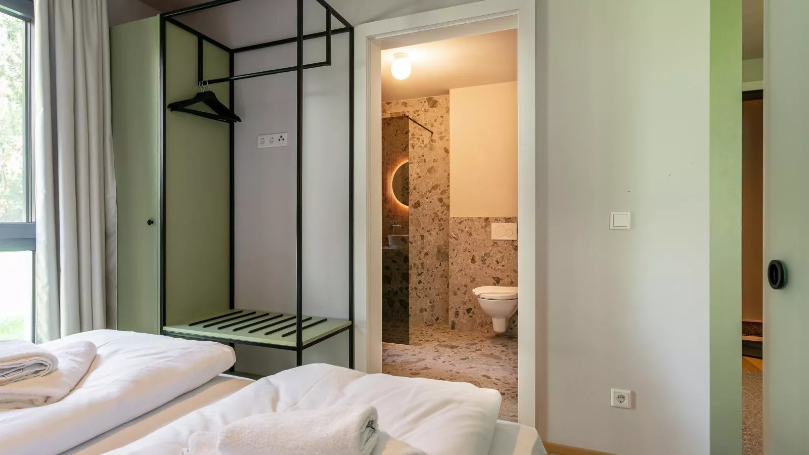 Lukasfeld 9 Top Lisi-Bedroom