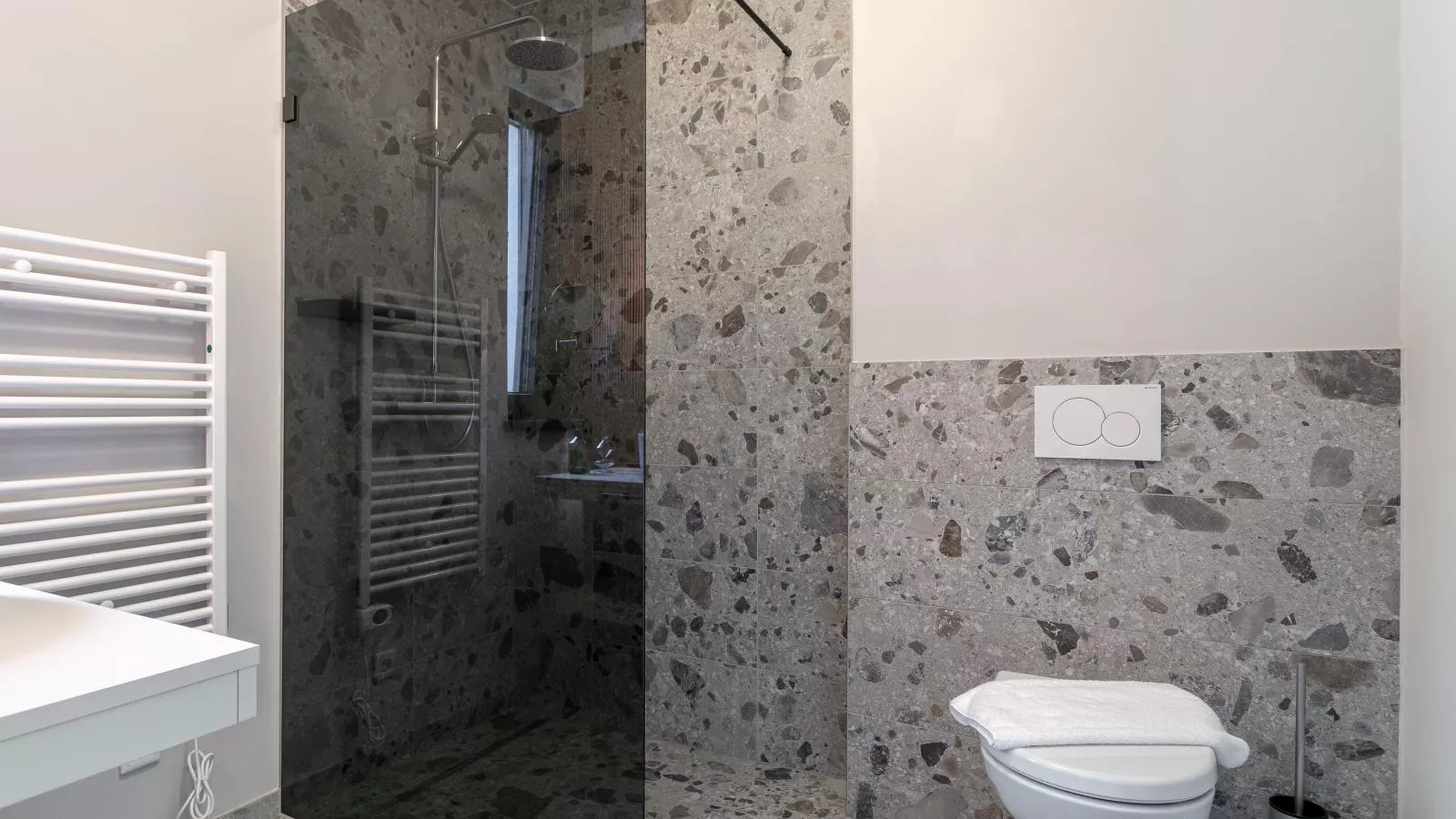 Lukasfeld 9 Top Lisi-Bathroom
