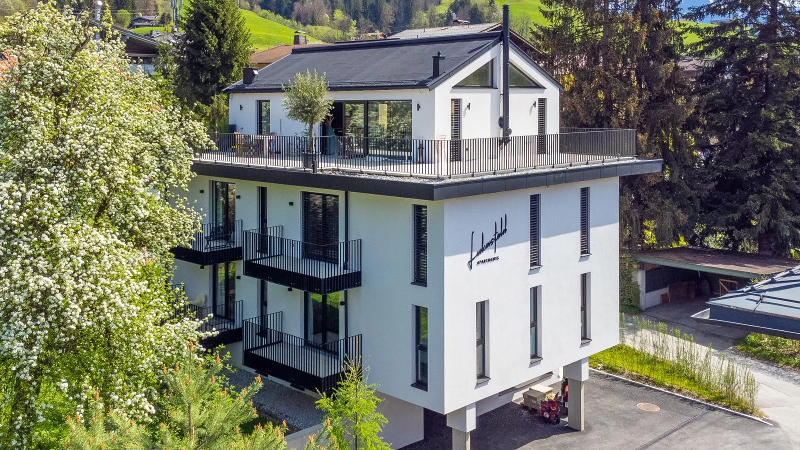 Lukasfeld 9 Top Franz-Exterior summer