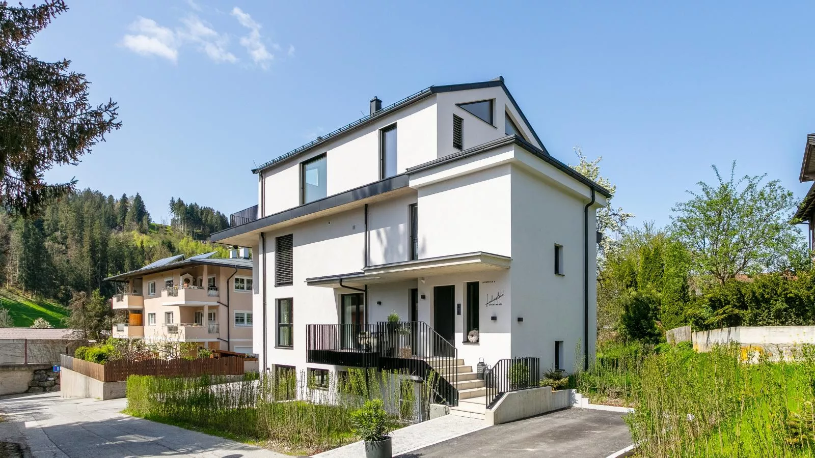 Lukasfeld 9 Top Franz-Exterior summer
