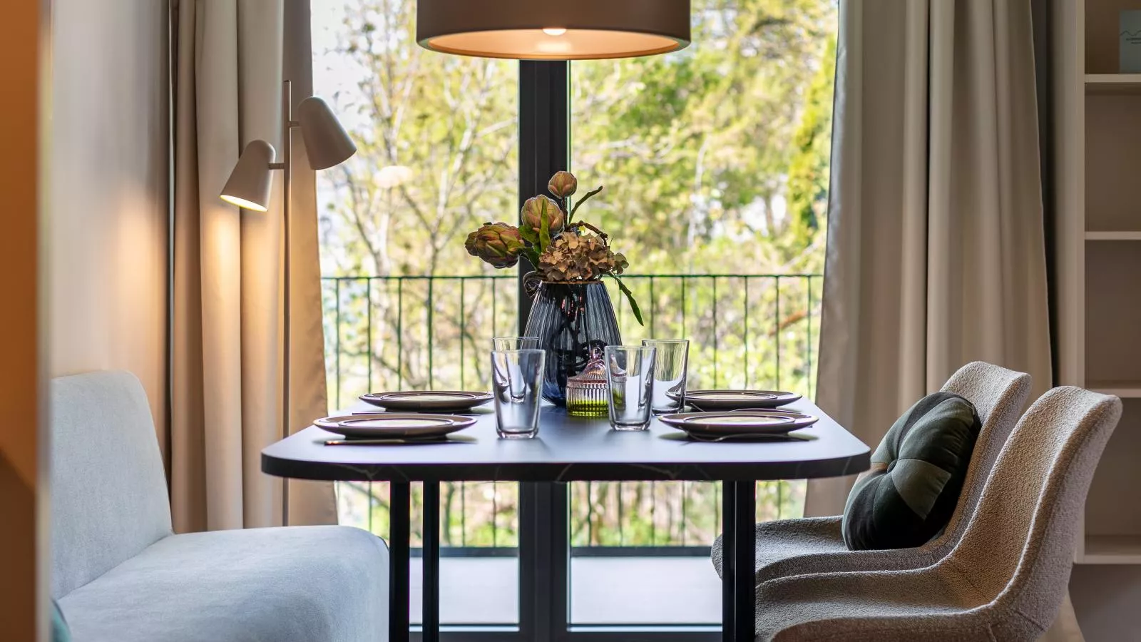 Lukasfeld 9 Top Franz-Dining room