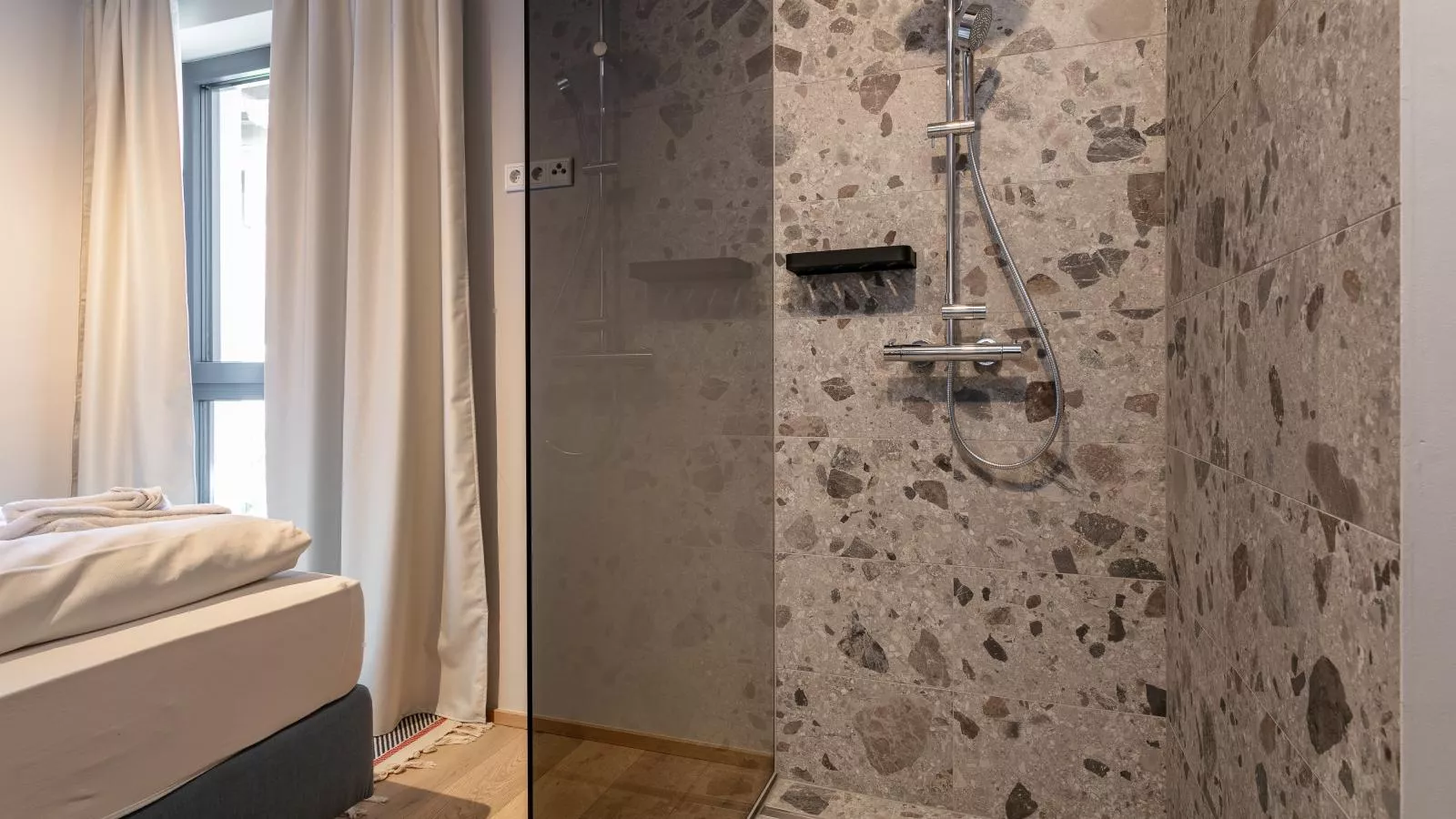 Lukasfeld 9 Top Franz-Bathroom
